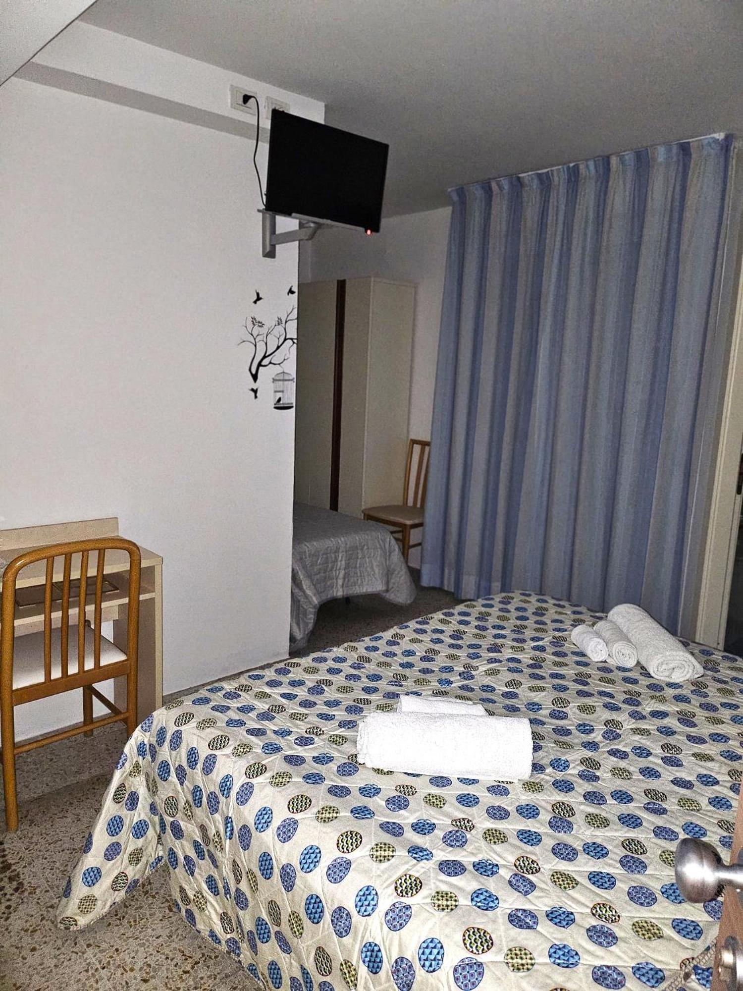 Hotel Villa Rosa Мисано Адриатико Екстериор снимка