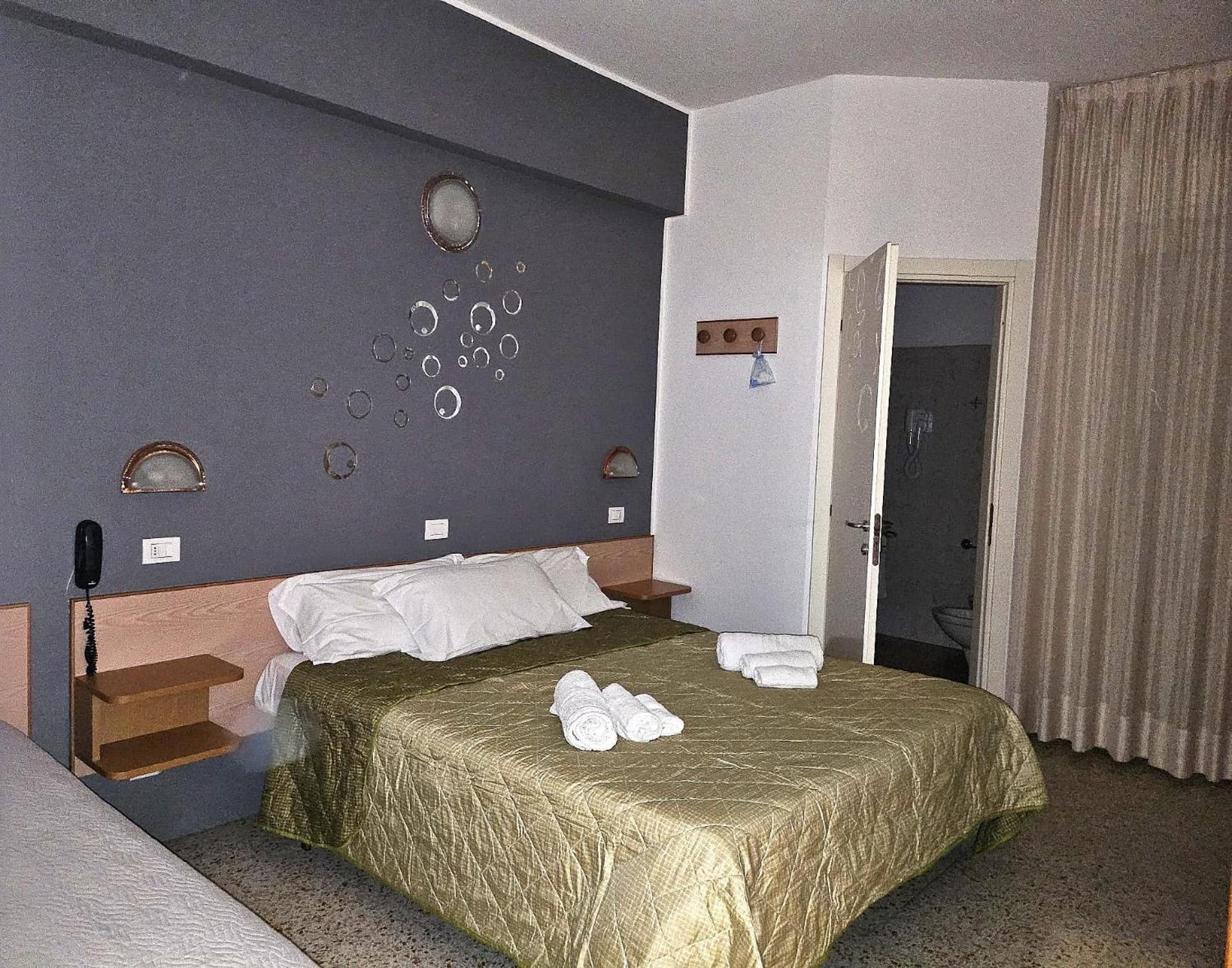 Hotel Villa Rosa Мисано Адриатико Екстериор снимка