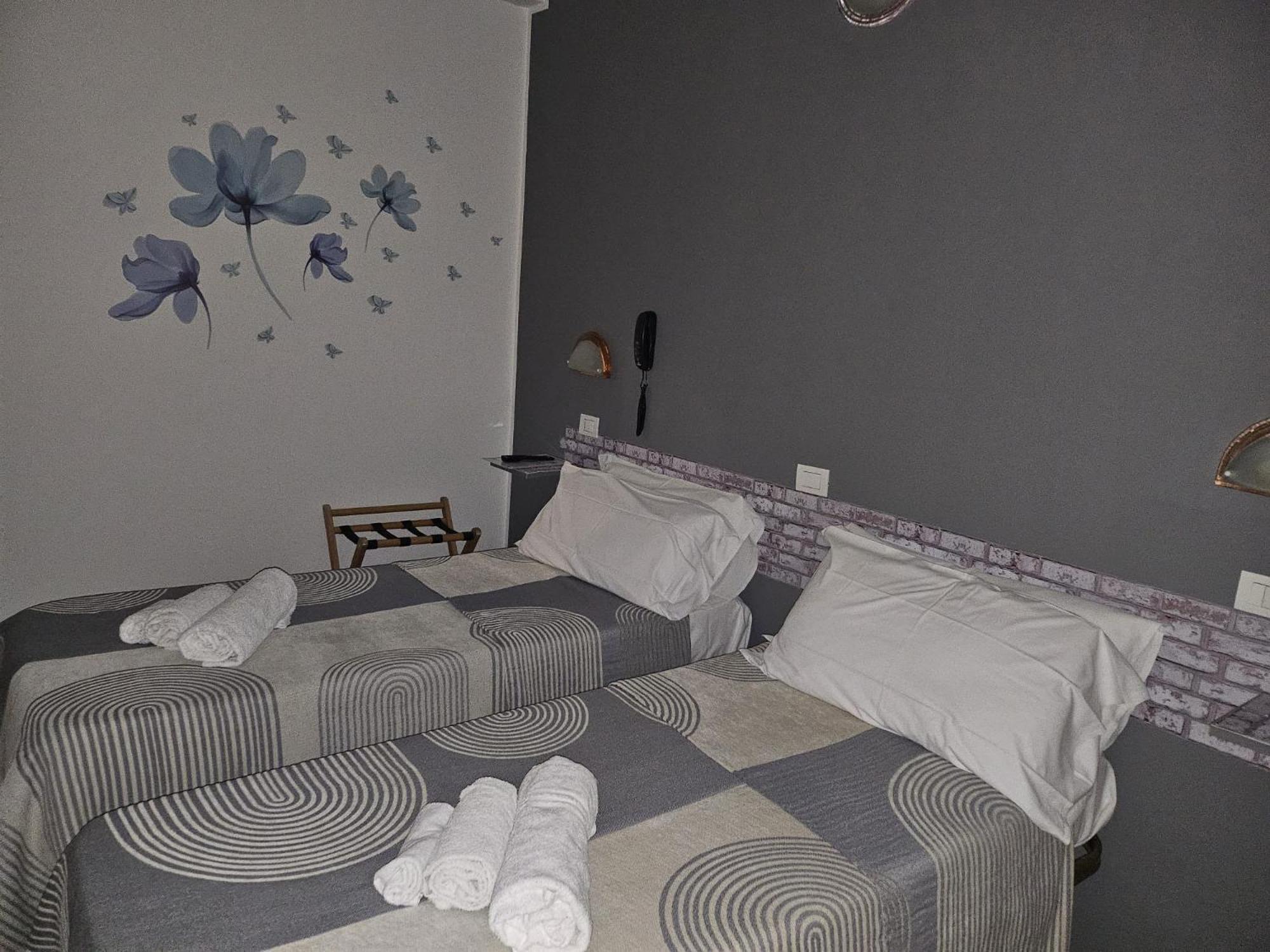 Hotel Villa Rosa Мисано Адриатико Екстериор снимка